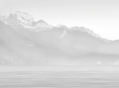 Annecy and its peaceful lake black and white wallpaper