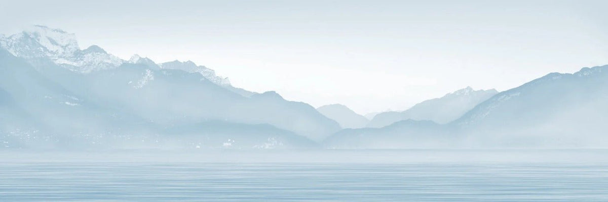 Annecy and its peaceful lake wallpaper