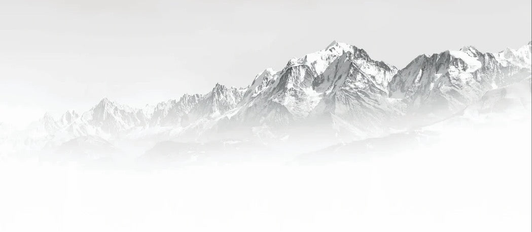 Desktop wallpaper Mont Blanc in the mist black & white