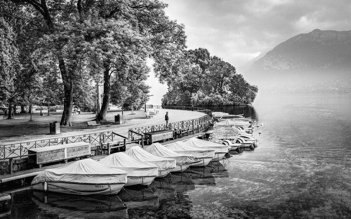Lake Annecy panoramic contemplation wallpaper