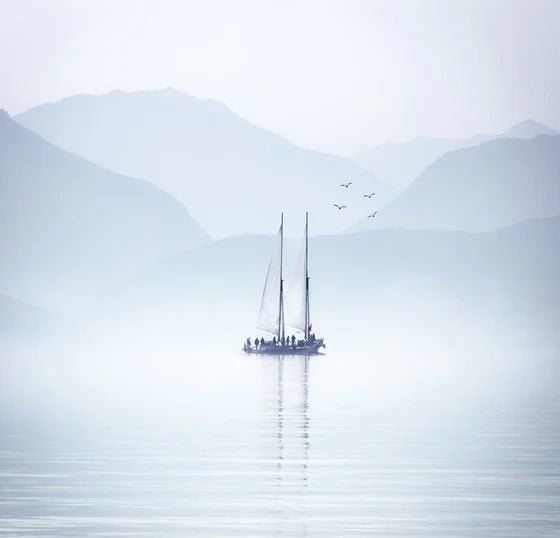 Lake Annecy navigation wallpaper