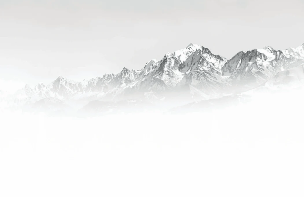 Papier peint Mont Blanc dans la brume noir et blanc