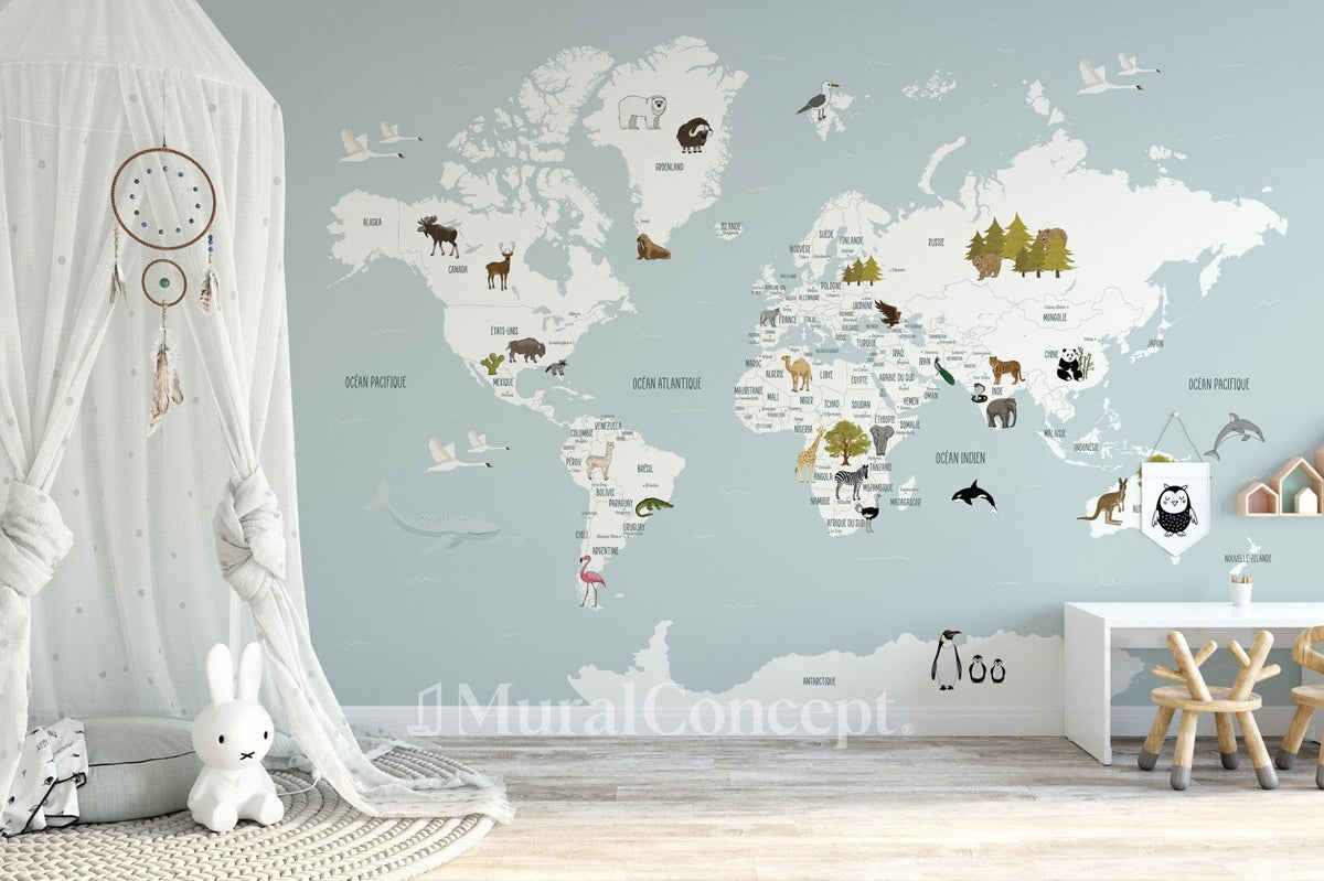 Children's map of the world in French glacier blue wallpaper